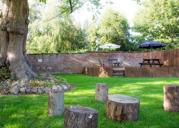 The Carriage House, Studio 3A
