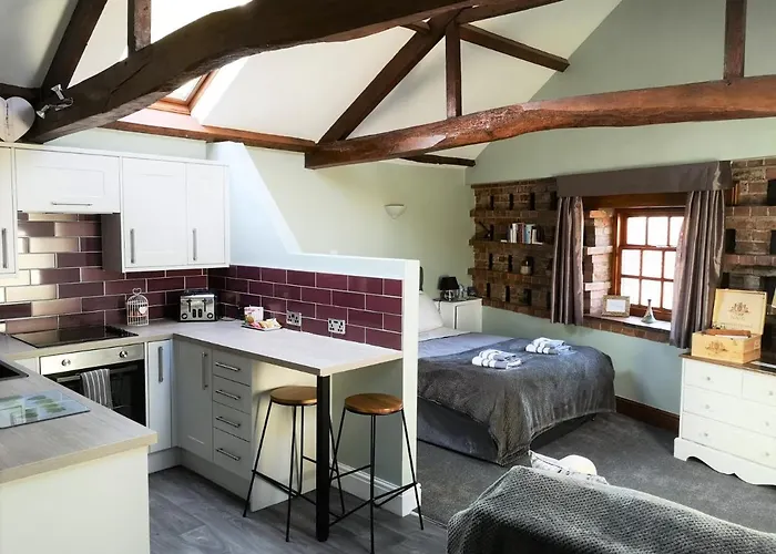 The Carriage House, Studio 3A